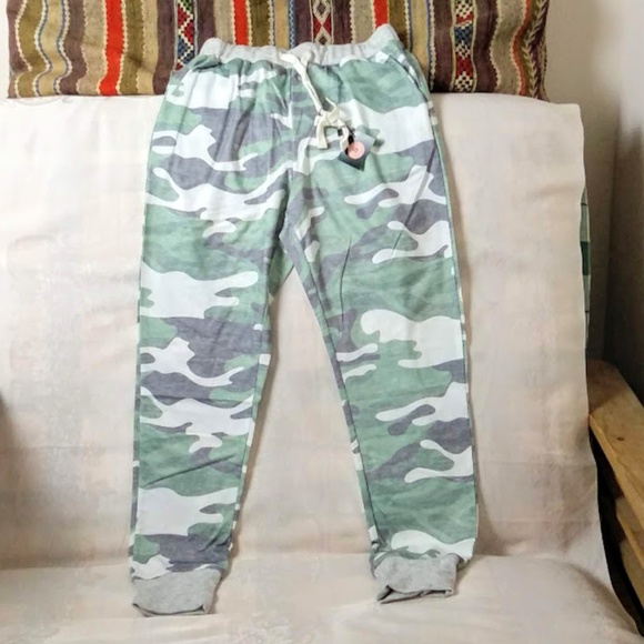 1 left 5X H.P. Camo Sports Pants - Picture 7 of 13